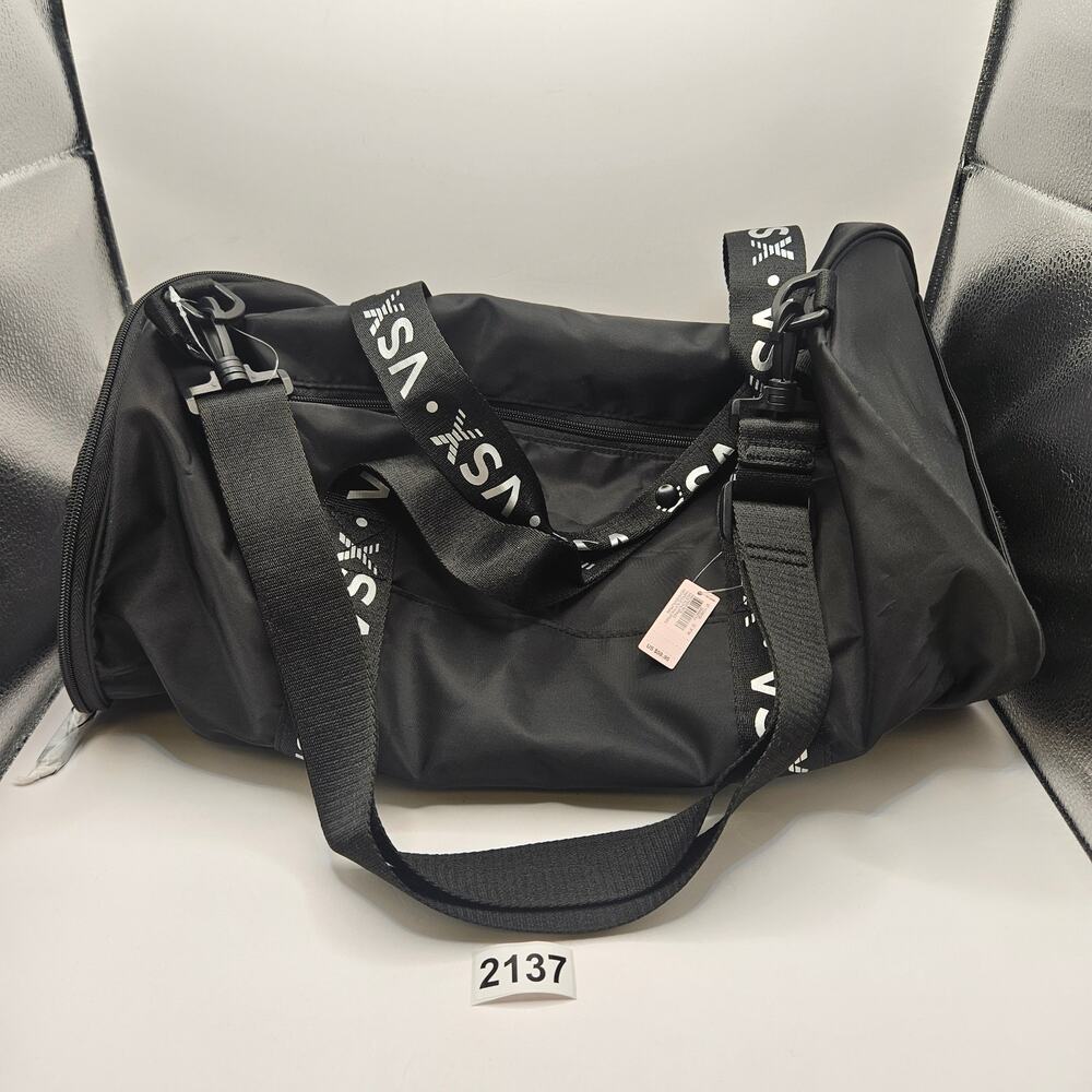 VICTORIA'S SECRET VSX DUFFLE TRAVEL BAG BLACK WHITE NWT - Picture 3 of 5